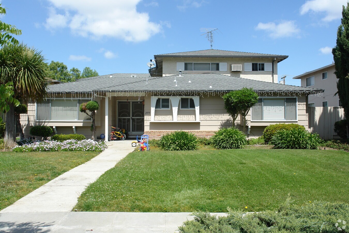 Photo - 2975 Neet Avenue