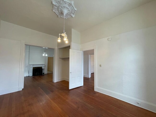 Photo - 279 E St James St Townhome