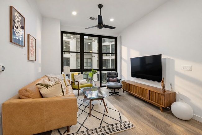 Photo - 800 Embassy Dr Unit 402