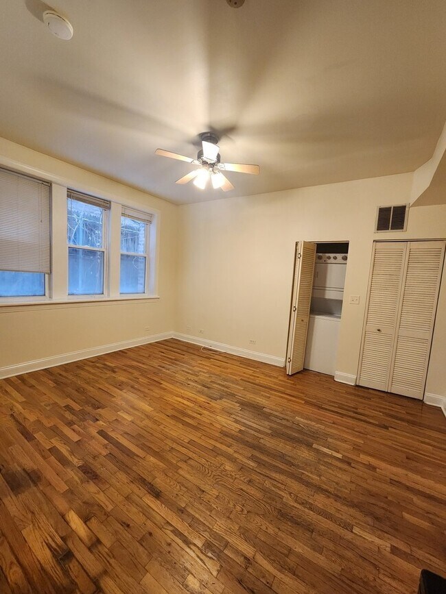 Photo - 6812 N Wayne Ave Unidad 1C