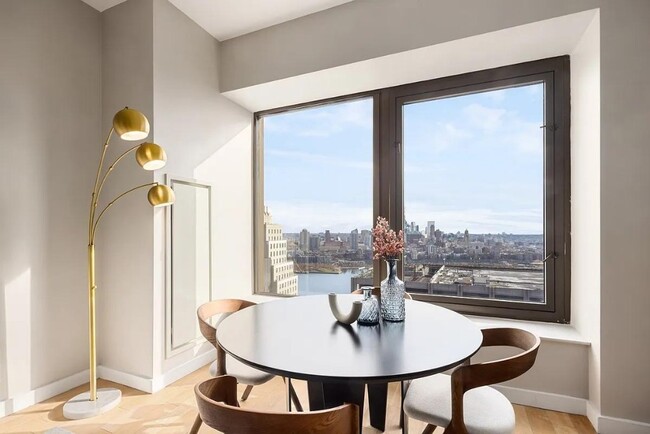 Photo - 75 Wall St Unit 36A