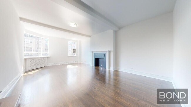 20 Fifth Avenue - 20 Fifth Avenue Apartment Unit 15B