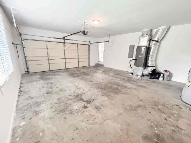 Photo - 1552 Blackwell Rd