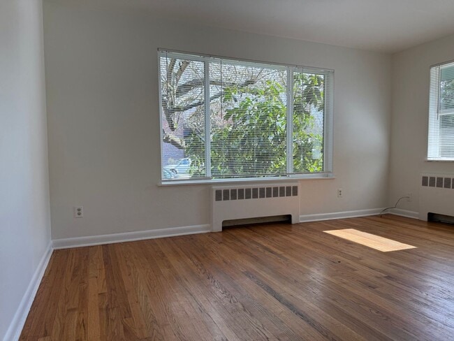 Photo - 1535-1537 California Ave SW (OTP) Unit 1535 California Ave SW