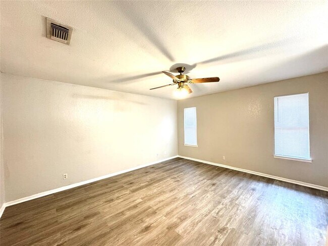 Photo - 3419 Lonesome Trail