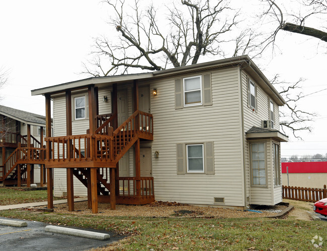 Building Photo - Oak Place Rental