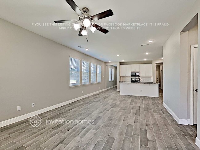 Photo - 1638 Luckenbach Dr