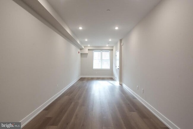 Photo - 3849 Fairmount Ave Unit 1