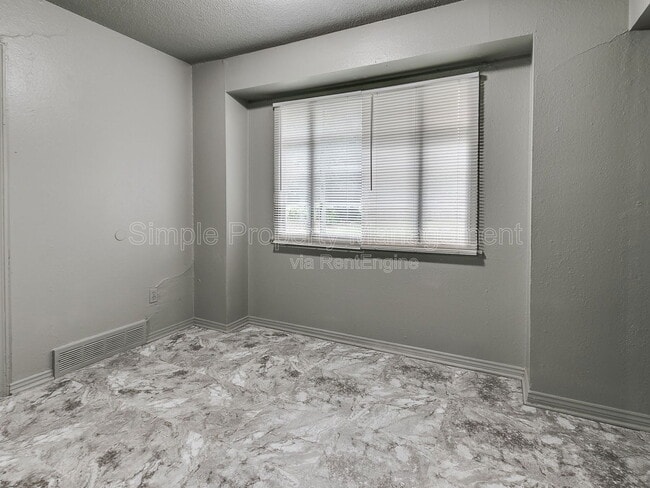 Photo - 249 NW 82nd St