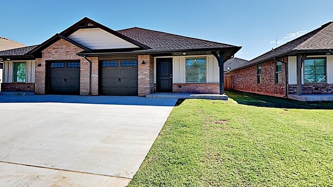 Photo - 2 Bedroom 2 Bathroom 1 Car Garage Duplex w...