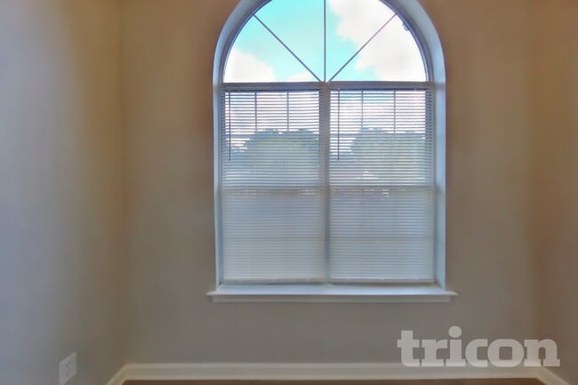 127 Wenlock Cir