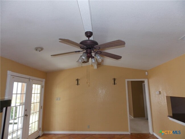 Photo - 1414 Leander