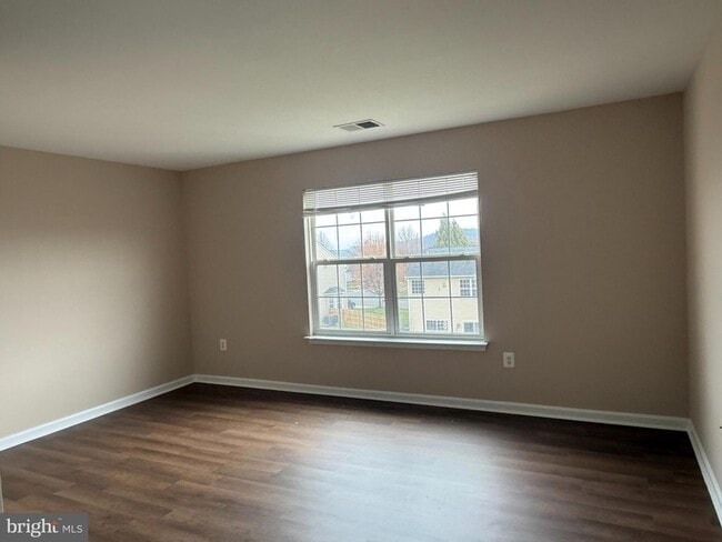 Photo - 2165 Cottonwood Ln