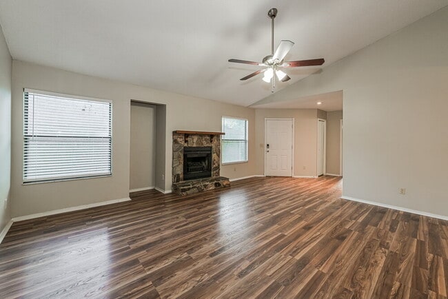 1476 Apple Oak Ct