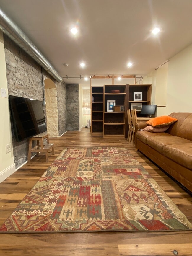 Photo - 2600 Colfax Ave S Unit 1