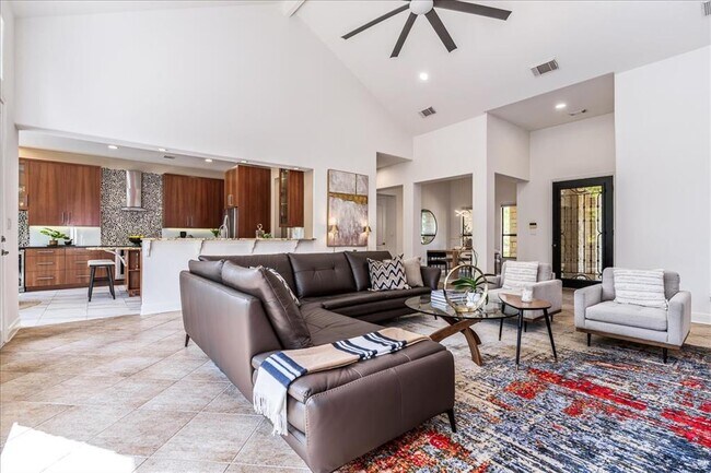 Photo - 37 Autumn Oaks Dr
