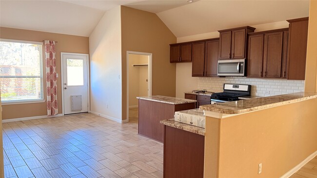 Photo - 6723 Barrington Crk Trce