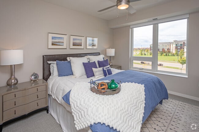 2BR, 2BA, Model, Waterton - 1,278SF