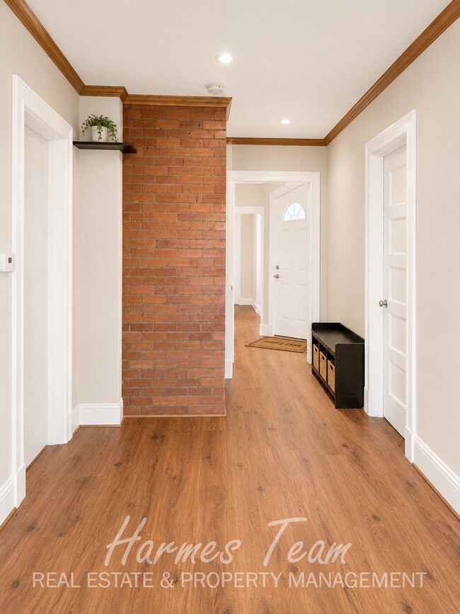 Photo - Upper-Level One-of-a-Kind 2 Bedroom 1 Bathroom Apartment Unit #3
