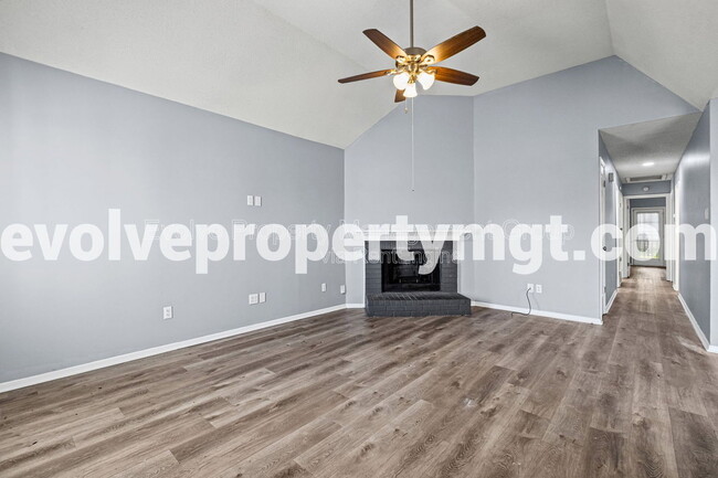 Photo - 5806 Ashridge Pl