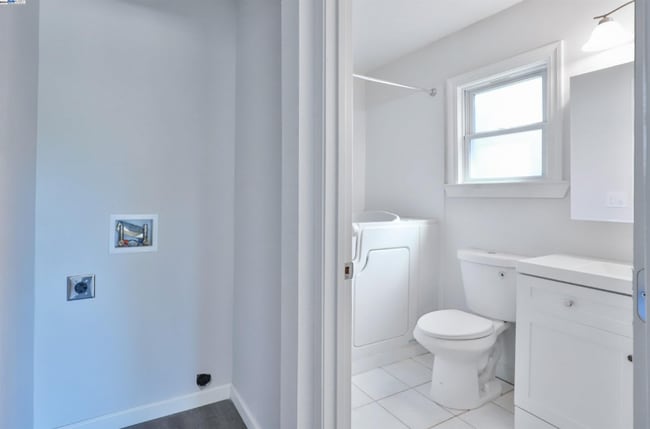 Photo - 102 Redwood Ave Unidad A