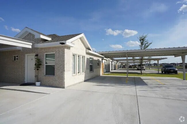Building Photo - 6803 N 59th Ln Unit 1 Rental