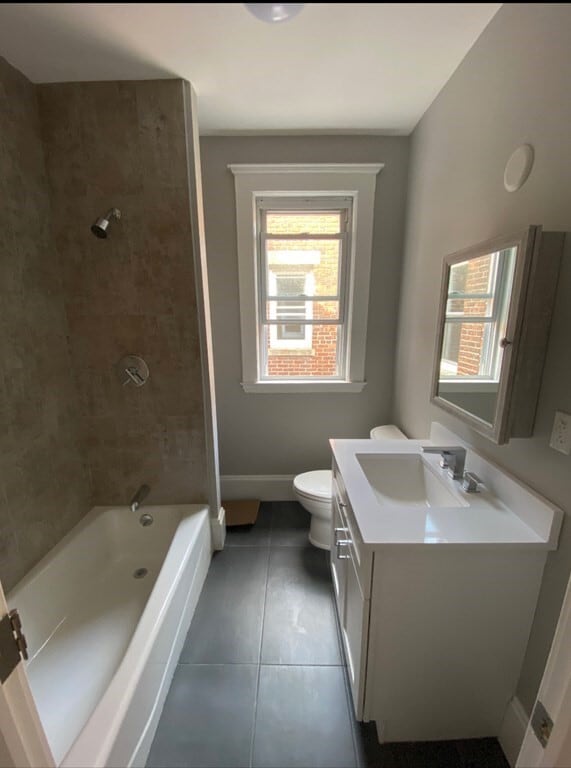 Photo - 190 Kelton Unit 3