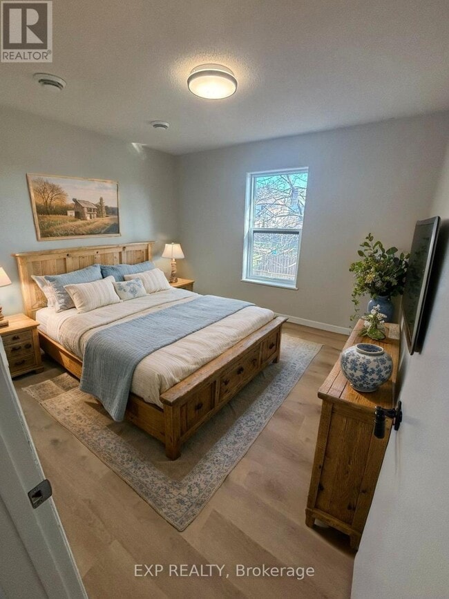 Photo - 12 Benjamin St