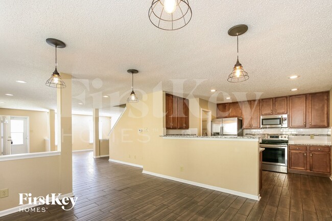 Photo - 12916 Courage Crossing