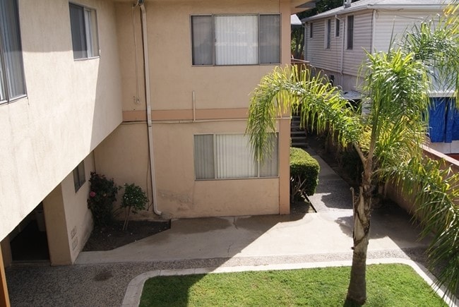 Photo - 2275 PINE AVE, LLC