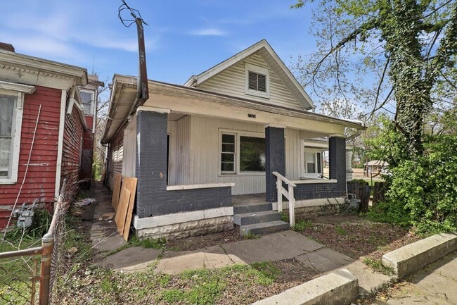 2324 Magazine St