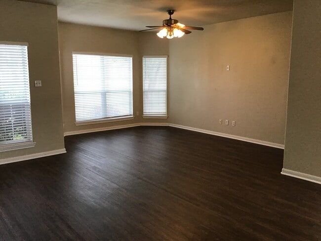 Photo - 13470 Miller Ln
