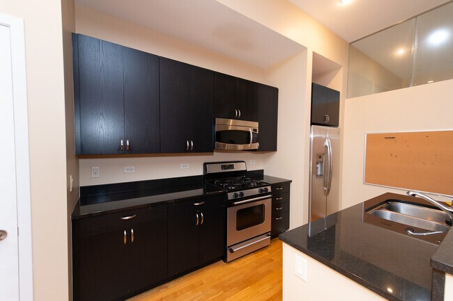 Photo - 310 S Michigan Ave Unidad 2007