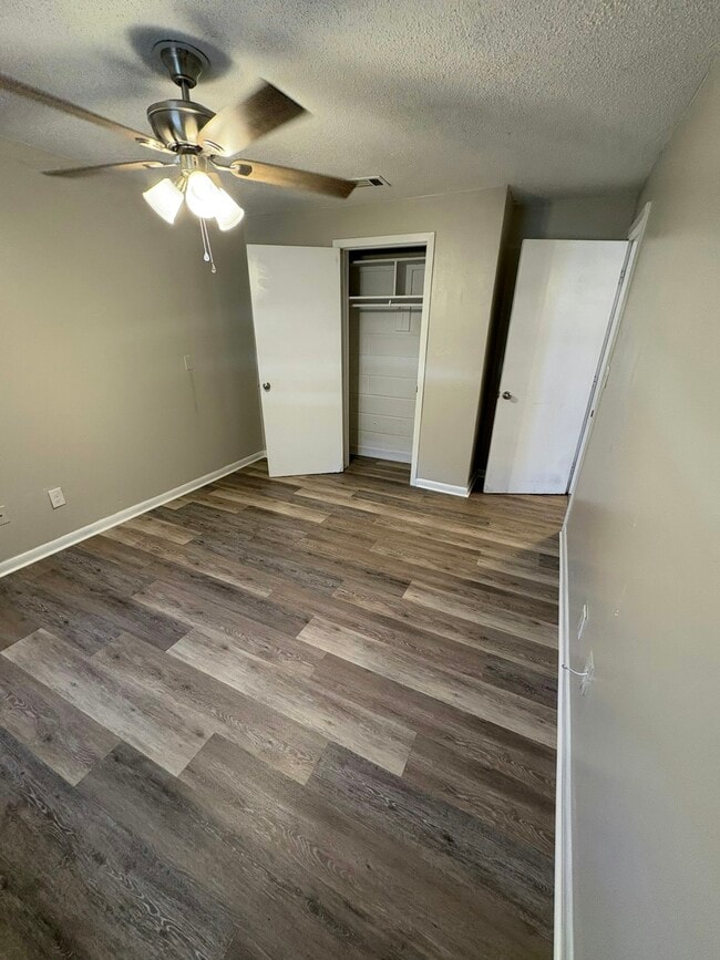 Photo - 1116 Ash Ave