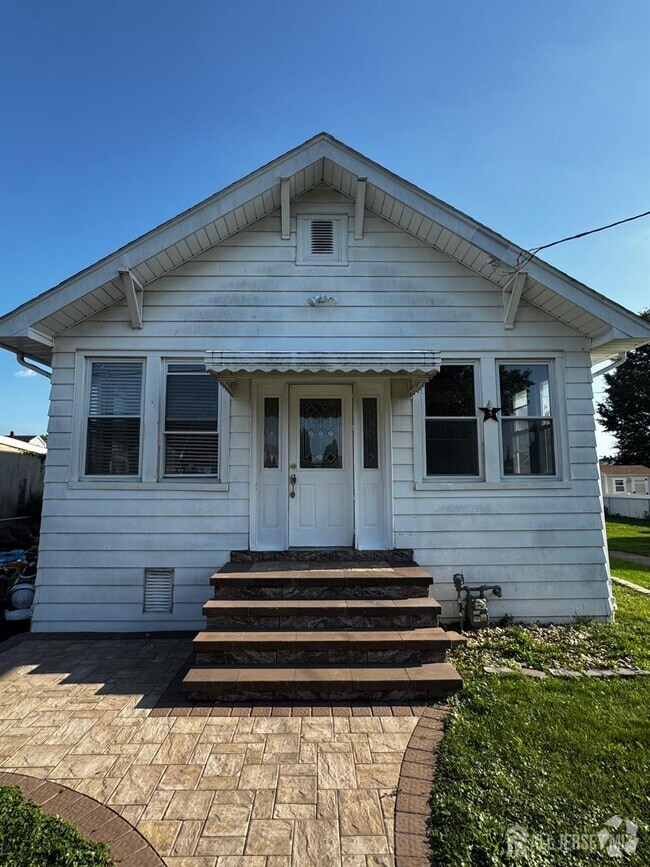 Building Photo - 11 S Livingston Ave Rental