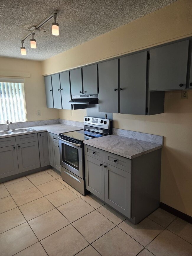 Photo - SPACIOUS 2 BEDROOM 1 BATH DUPLEX LOCATED I...