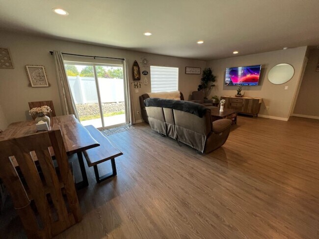 Photo - 3 bed/2 bath rambler style home! Double ga...