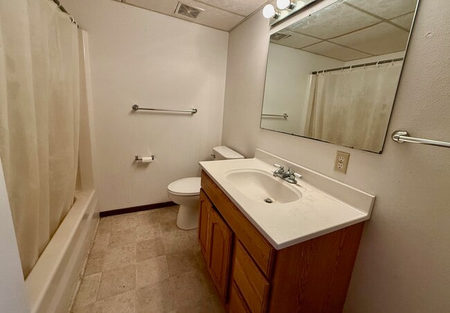 Photo - 906 Cedar River Dr