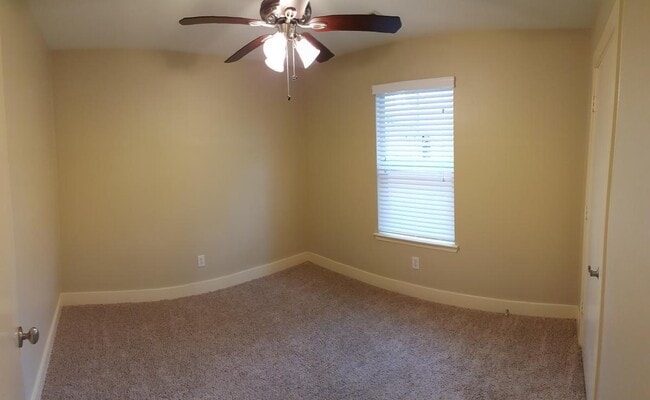 Photo - Hailey's Manor