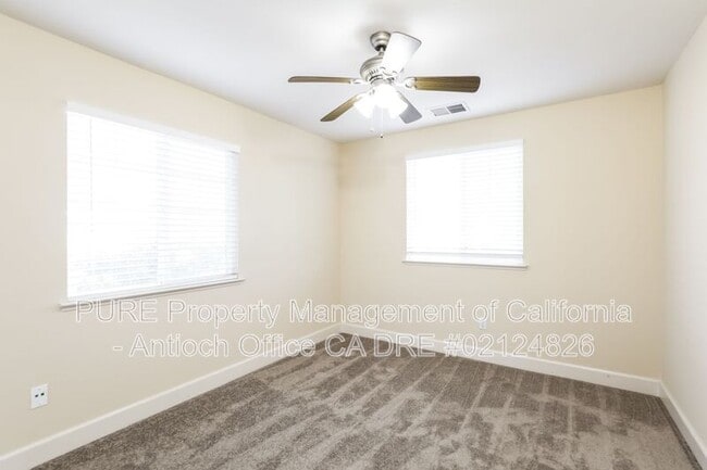 Photo - 5208 Rainwood Way