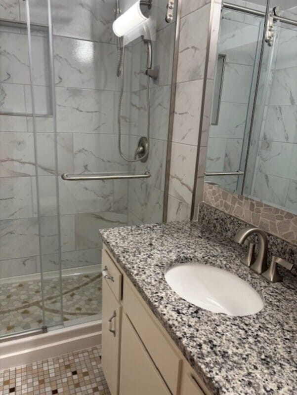 Photo - 415 N 179th Pl