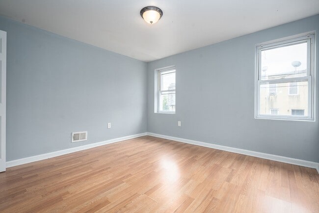 Photo - Two Bedroom Rental for Immediate Move In West Baltimore