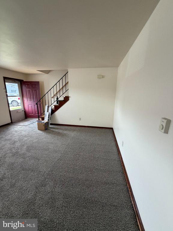 Photo - 409 Market Ave