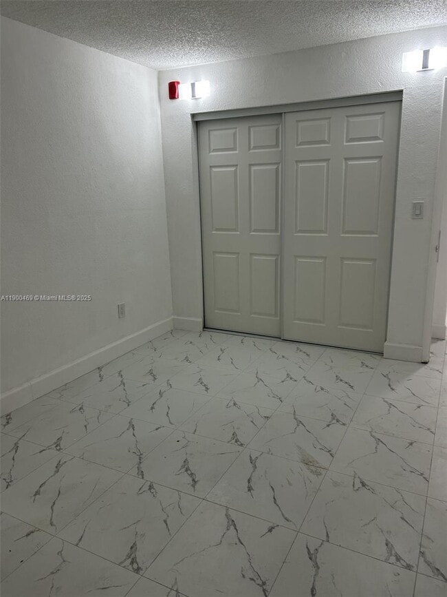 Photo - 8841 W Flagler St Unidad 108