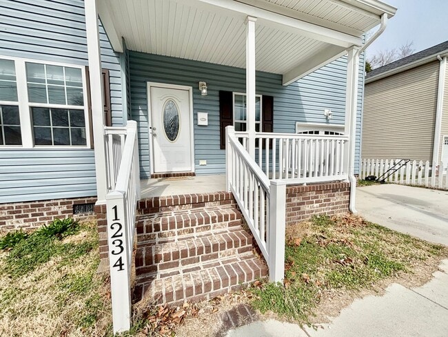 Photo - Gorgeous Open Concept 4 Bedroom Home in Portsmouth!