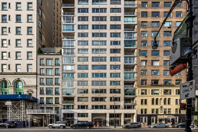 Photo - 24 Central Park S