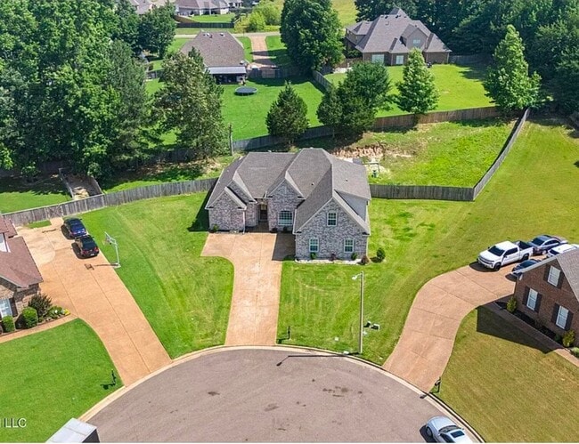 Photo - 2890 Colony Cove