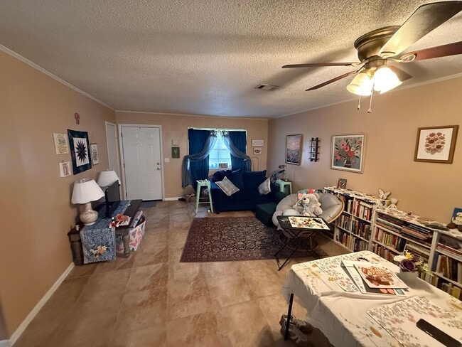 545B Hickory Avenue