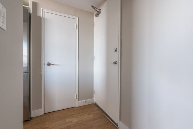 Photo - 190 Jameson Ave