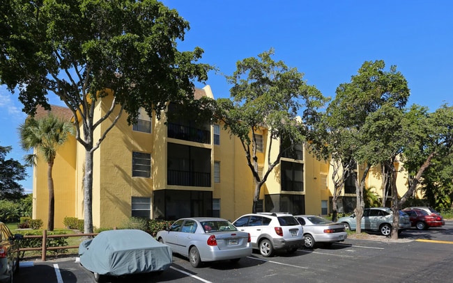 Condo is the top-floor corner unit - 450 NW 20th St Condo Unit 301
